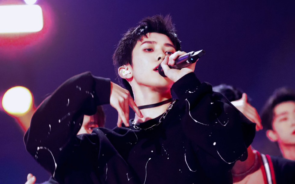 林墨be mine每分每秒都在踩点!眼神根本没法从他身上移开!