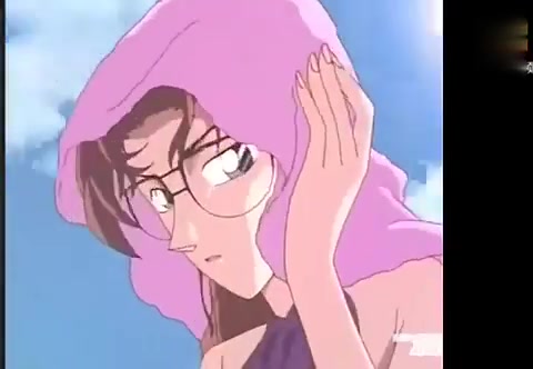 名侦探柯南新一的岳母妃英理前凸后翘的小五郎竟然还认不出来