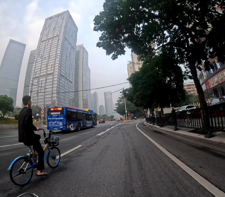 广州黄埔大道,双十一的早通勤