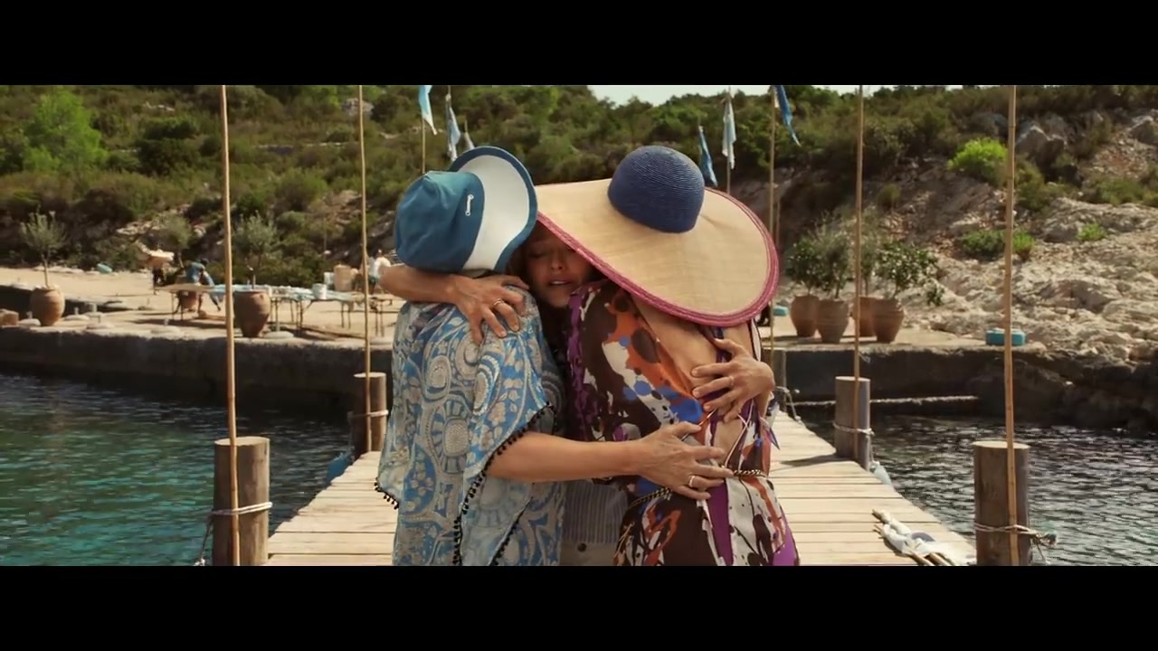 预告妈妈咪呀再次出发mammamiaherewegoagaintrailer
