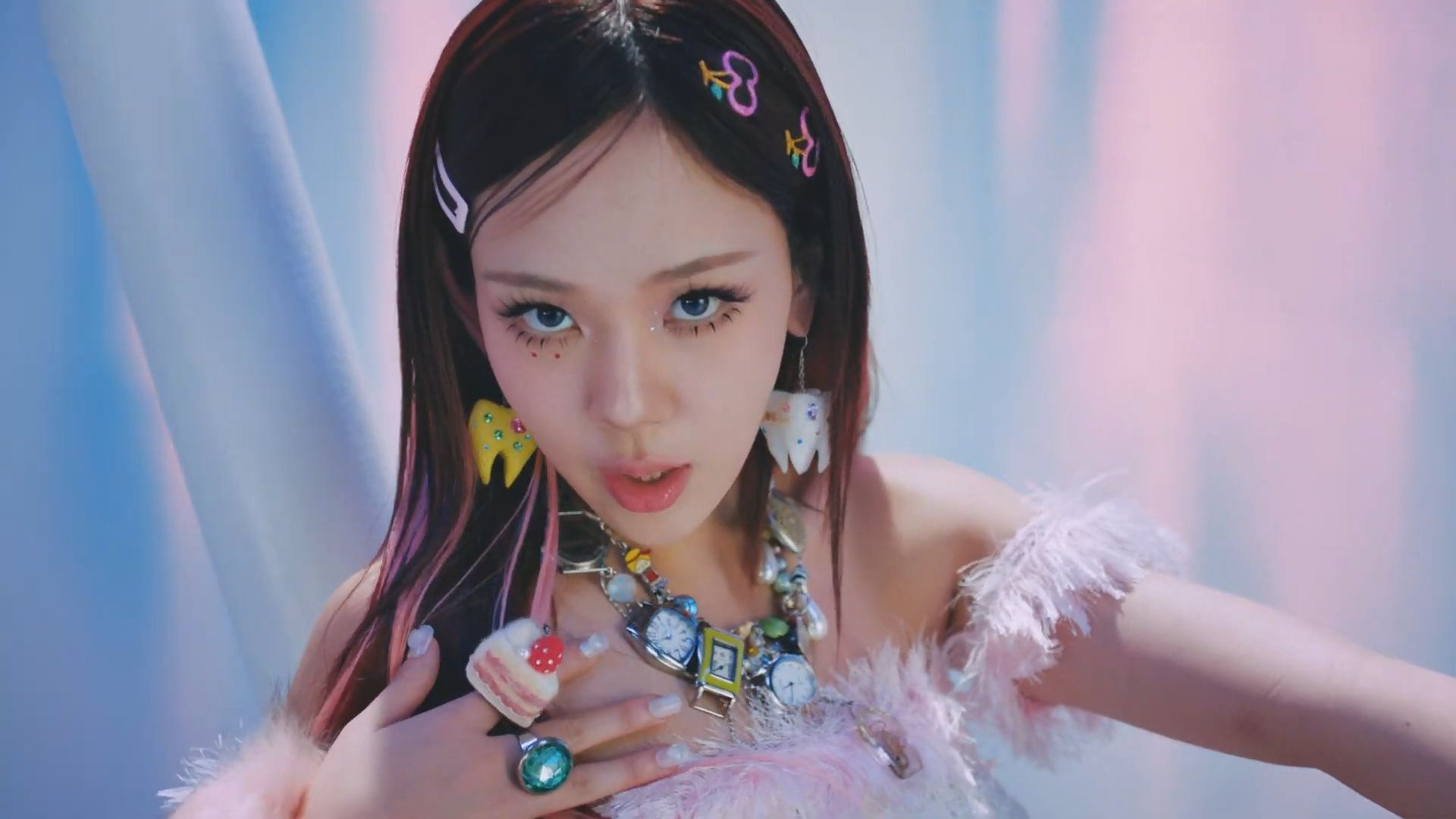 bibi新曲sugar rush mv公开