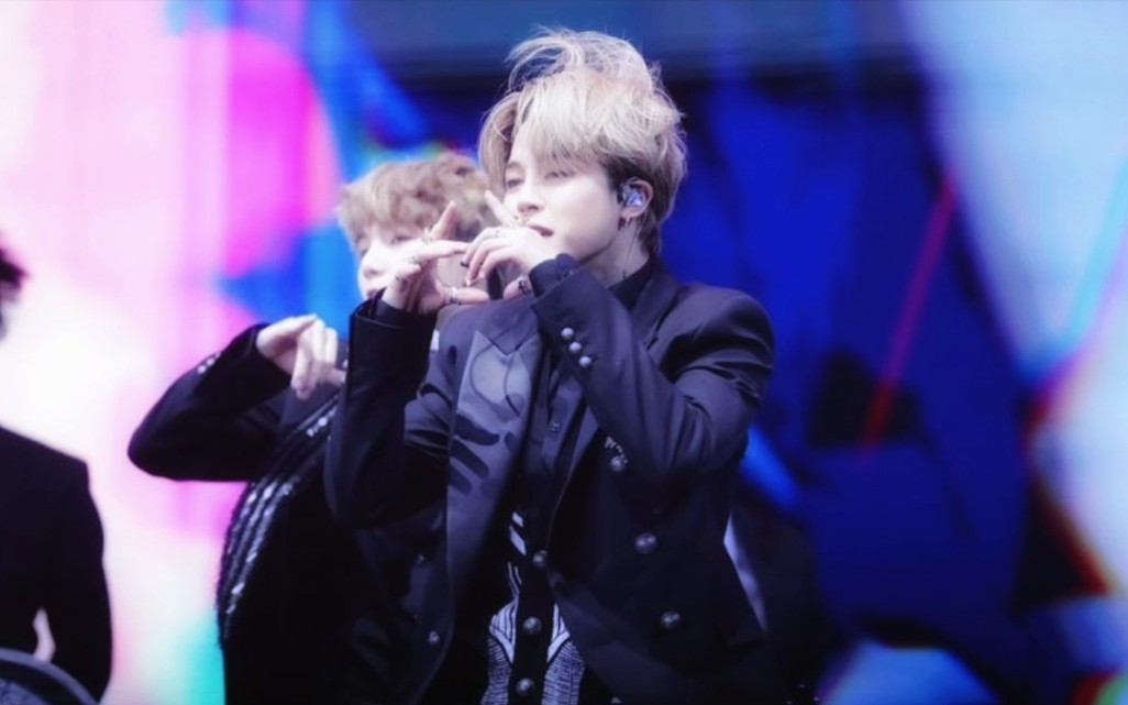 【朴智旻】发现了很适合霸总西装的男人 点开就出不去的直拍