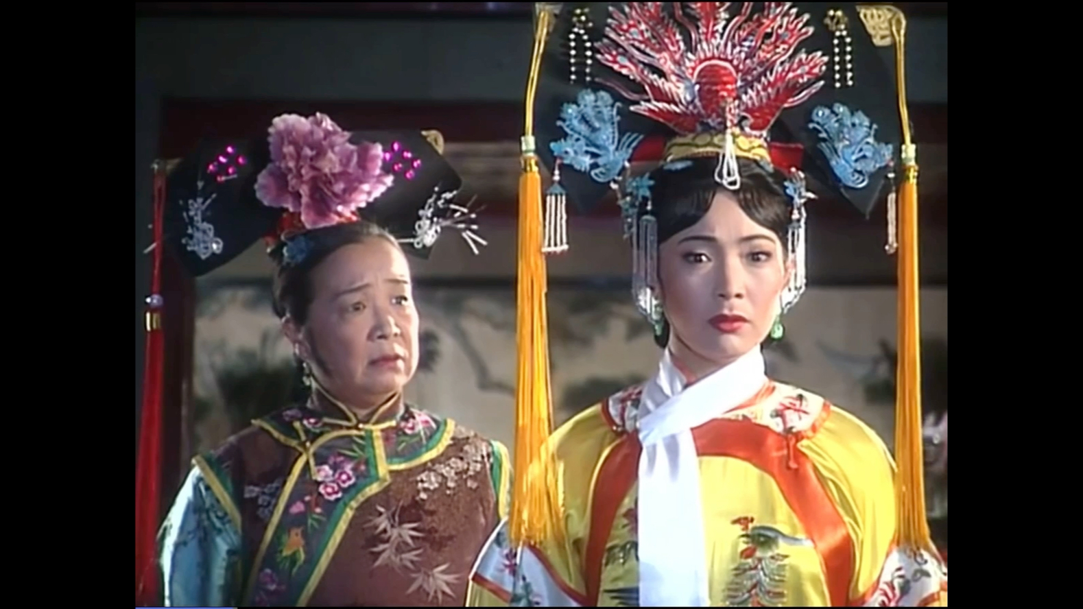 还珠格格对比之小燕子中箭皇后反应