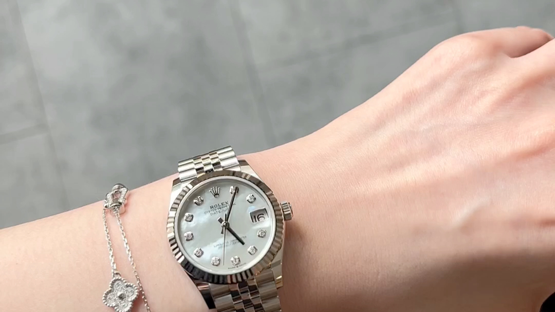 劳力士贝母钻刻278274,31mm表径.