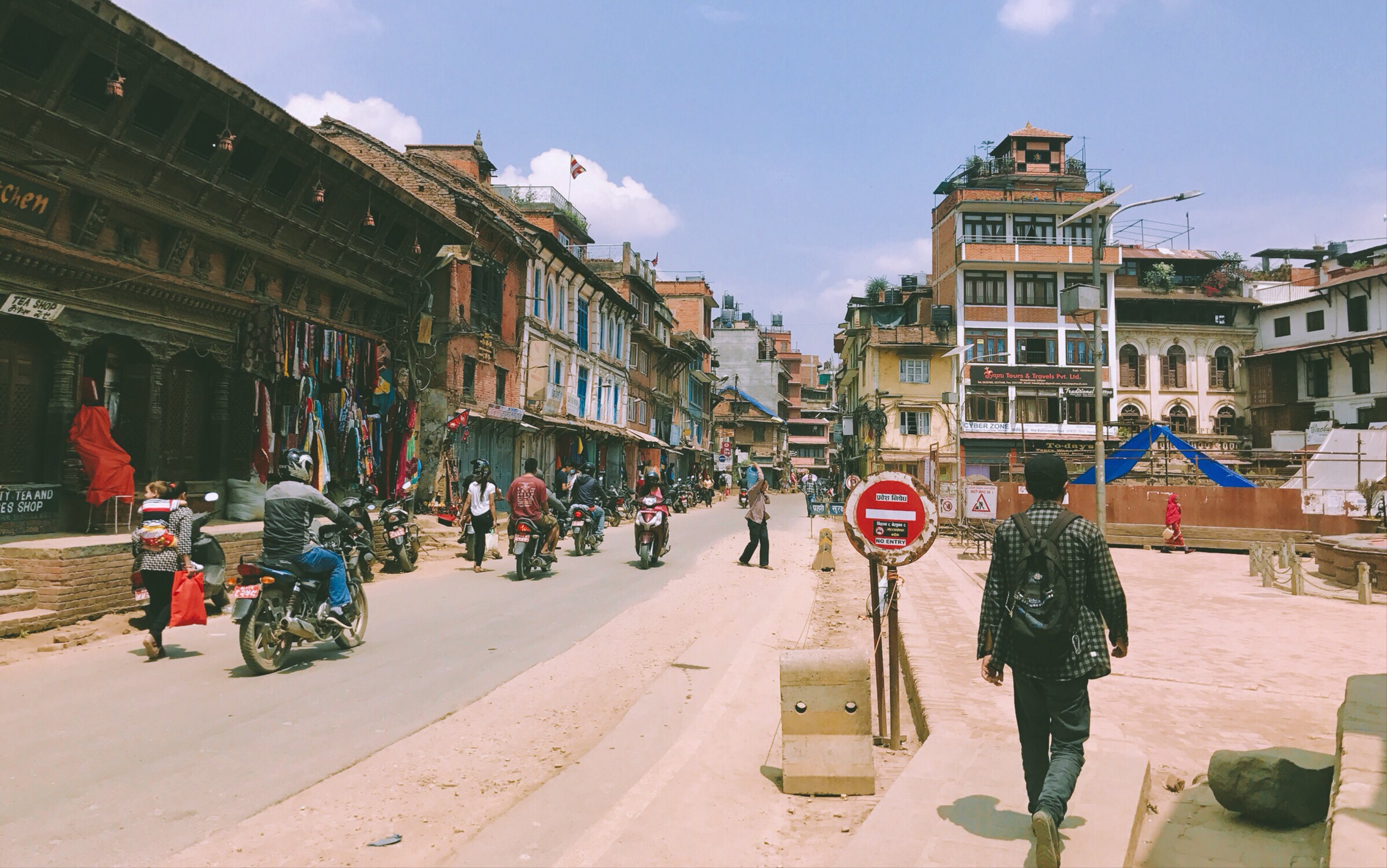 「尼泊尔-加德满都」 杜巴广场的鸽子 强行接入的.街头