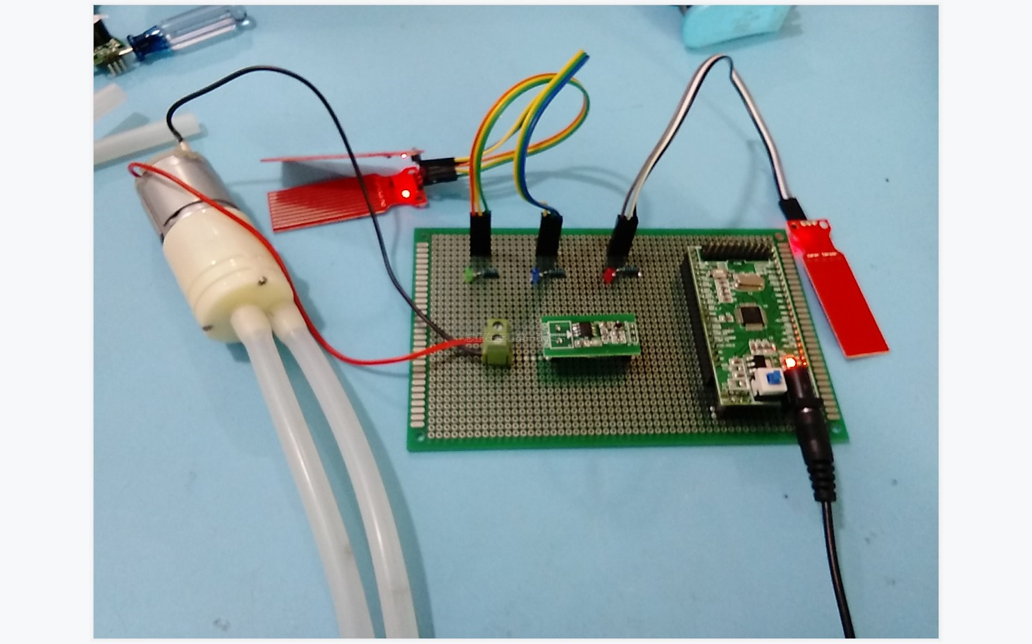 基于STM32单片机的自动水位液位检测控制器设计水位水泵LEDDIY开发板套件20019哔哩哔哩bilibili