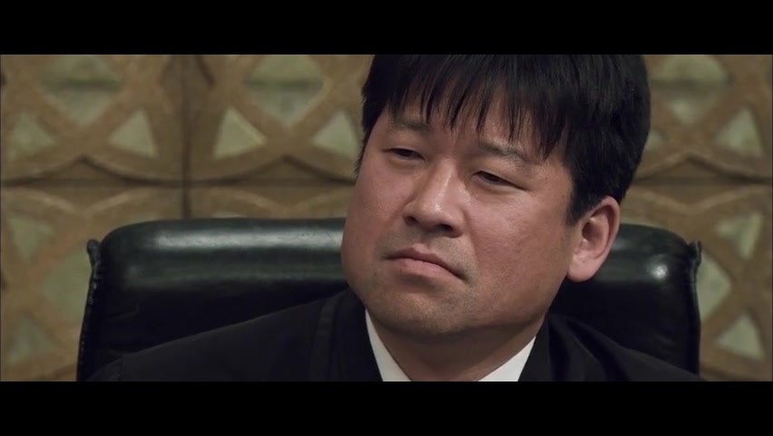 审判长!肚子饿了!