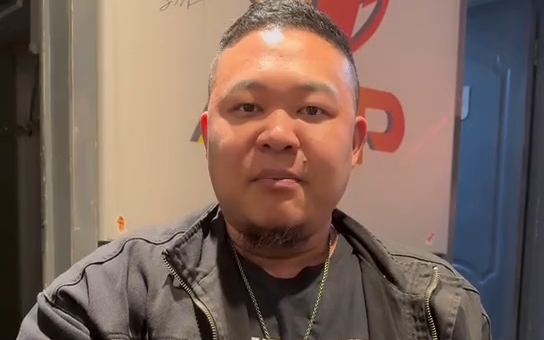 常熟阿诺深情表白王萱,胸部像炸弹