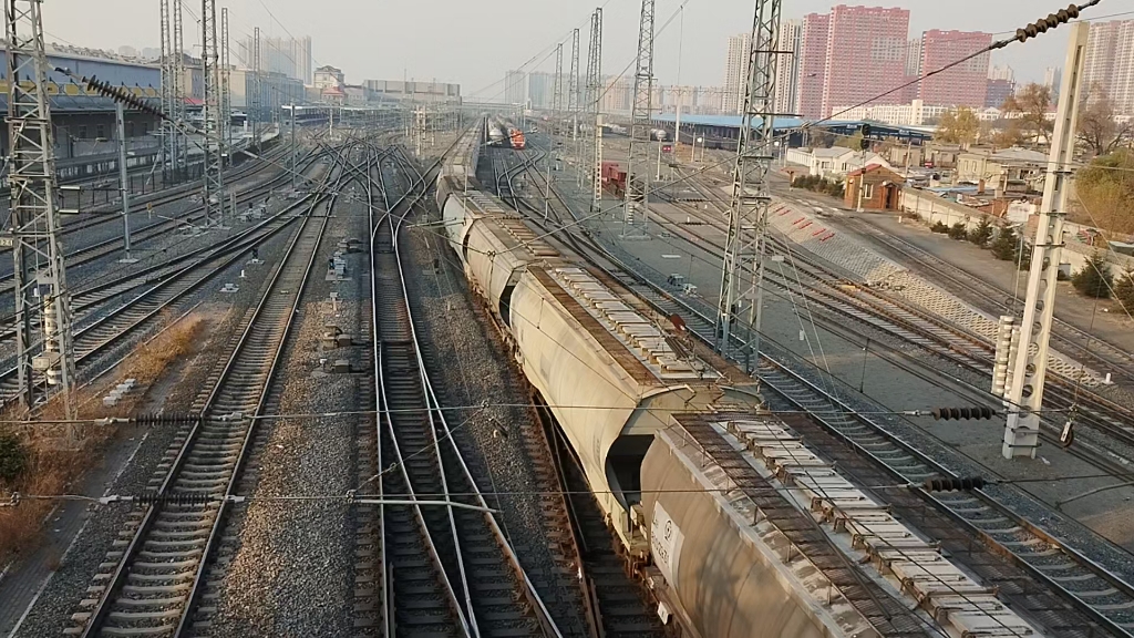 拉滨铁路&滨北铁路-十月末哈尔滨北观内燃货列通南北22