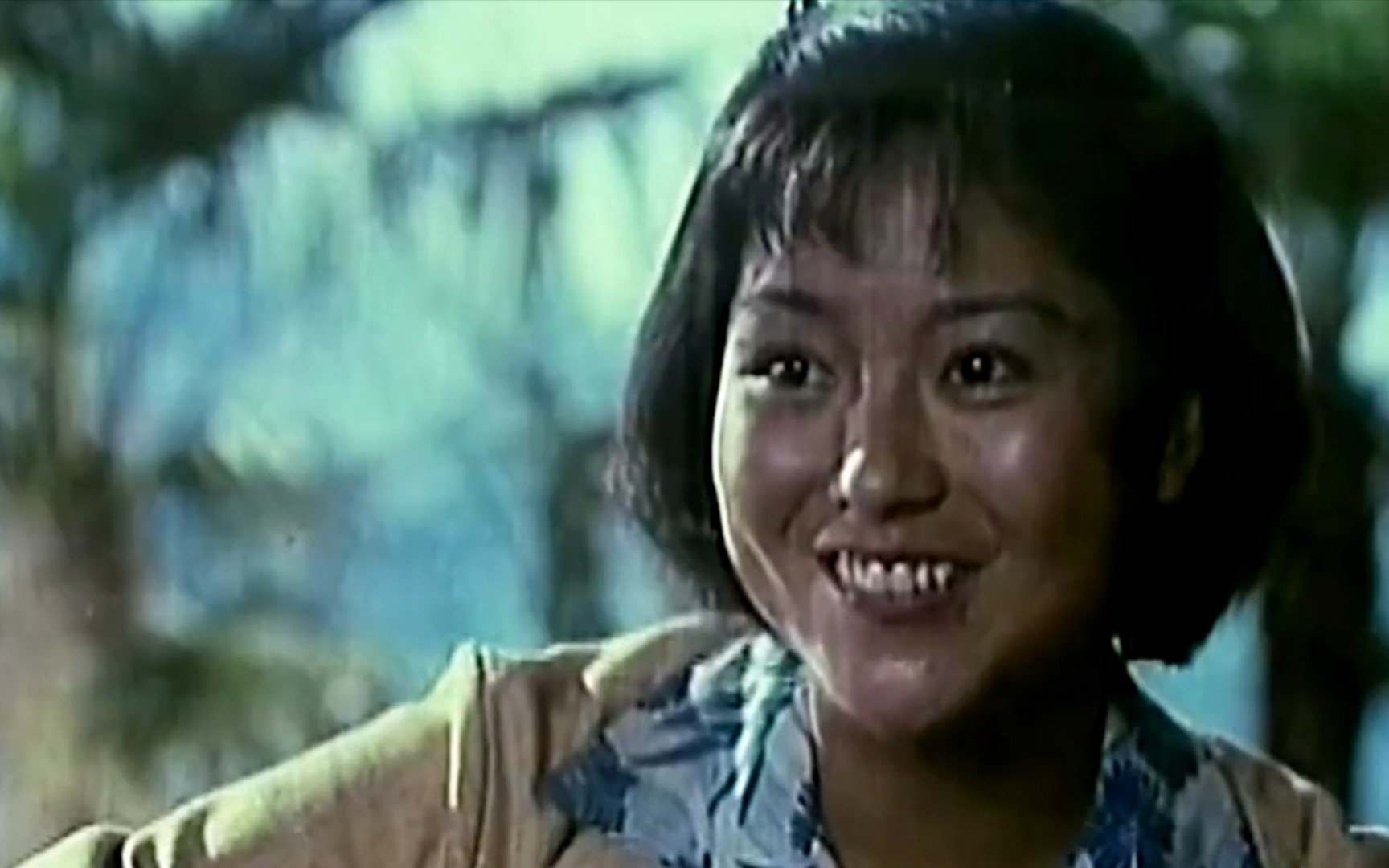 四十年前老电影:在人心浮躁的年代,总会怀念当初淳朴美好的爱|《哑姑