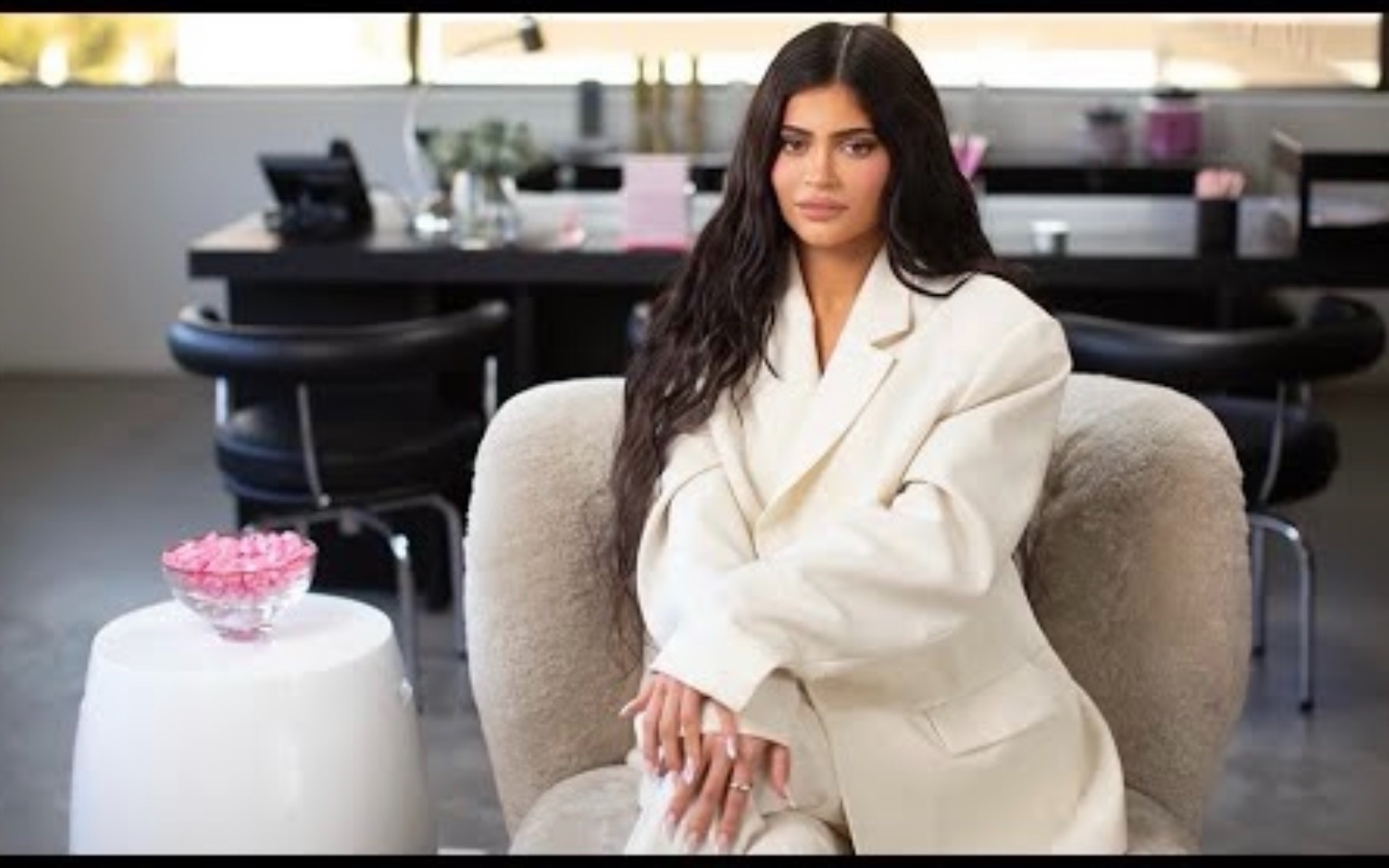 kyliejenner走进kylie的彩妆帝国insidekyliecosmeticspartonethe