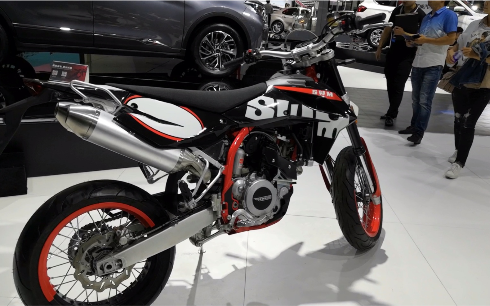 成都车展现场swm sm500车型实拍(详情看简介)