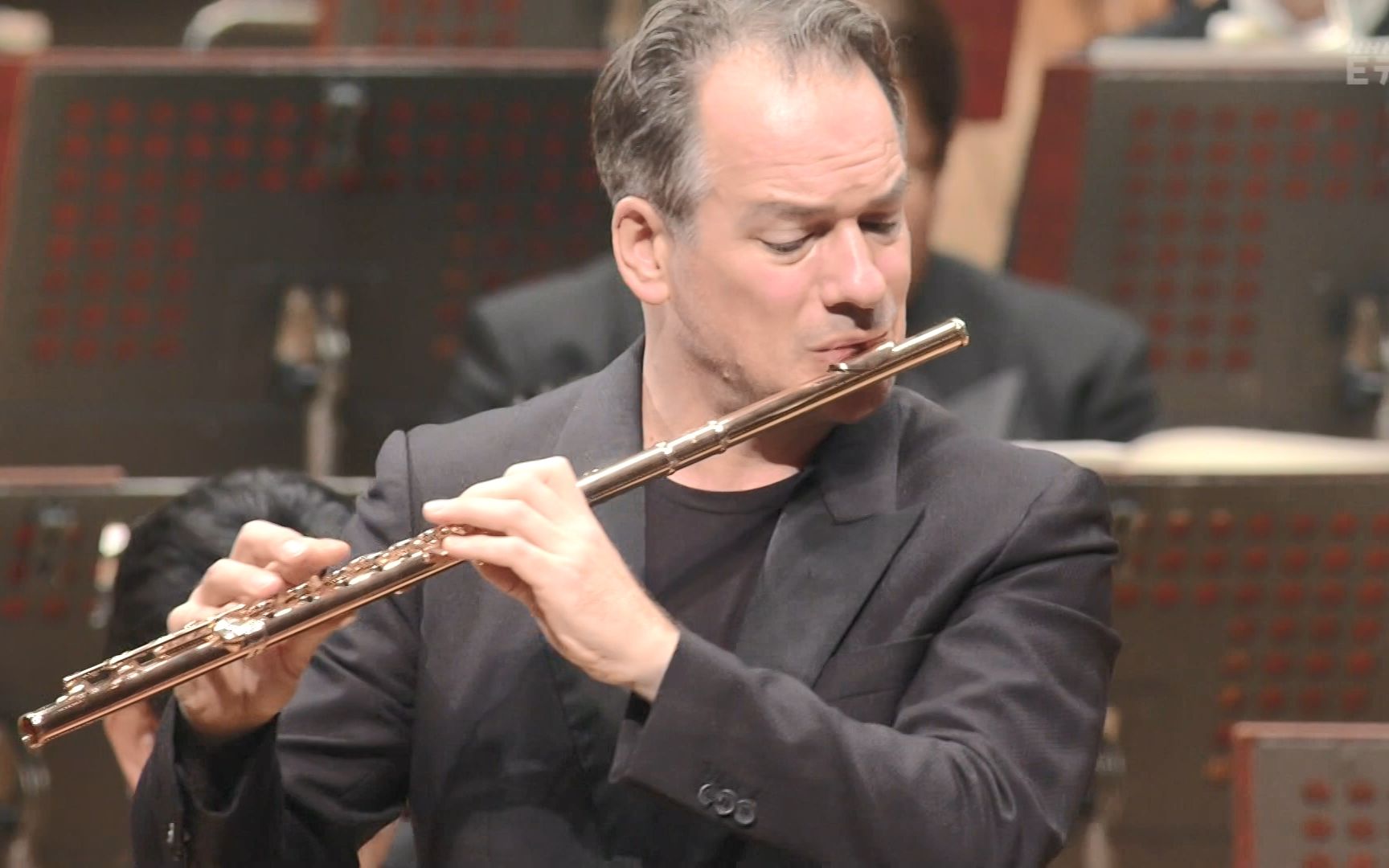 帕胡德演绎尼尔森长笛协奏曲