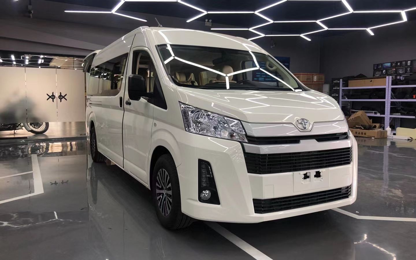 21款丰田海狮9座蓝牌改装升级完成 请验收_哔哩哔哩_bilibili