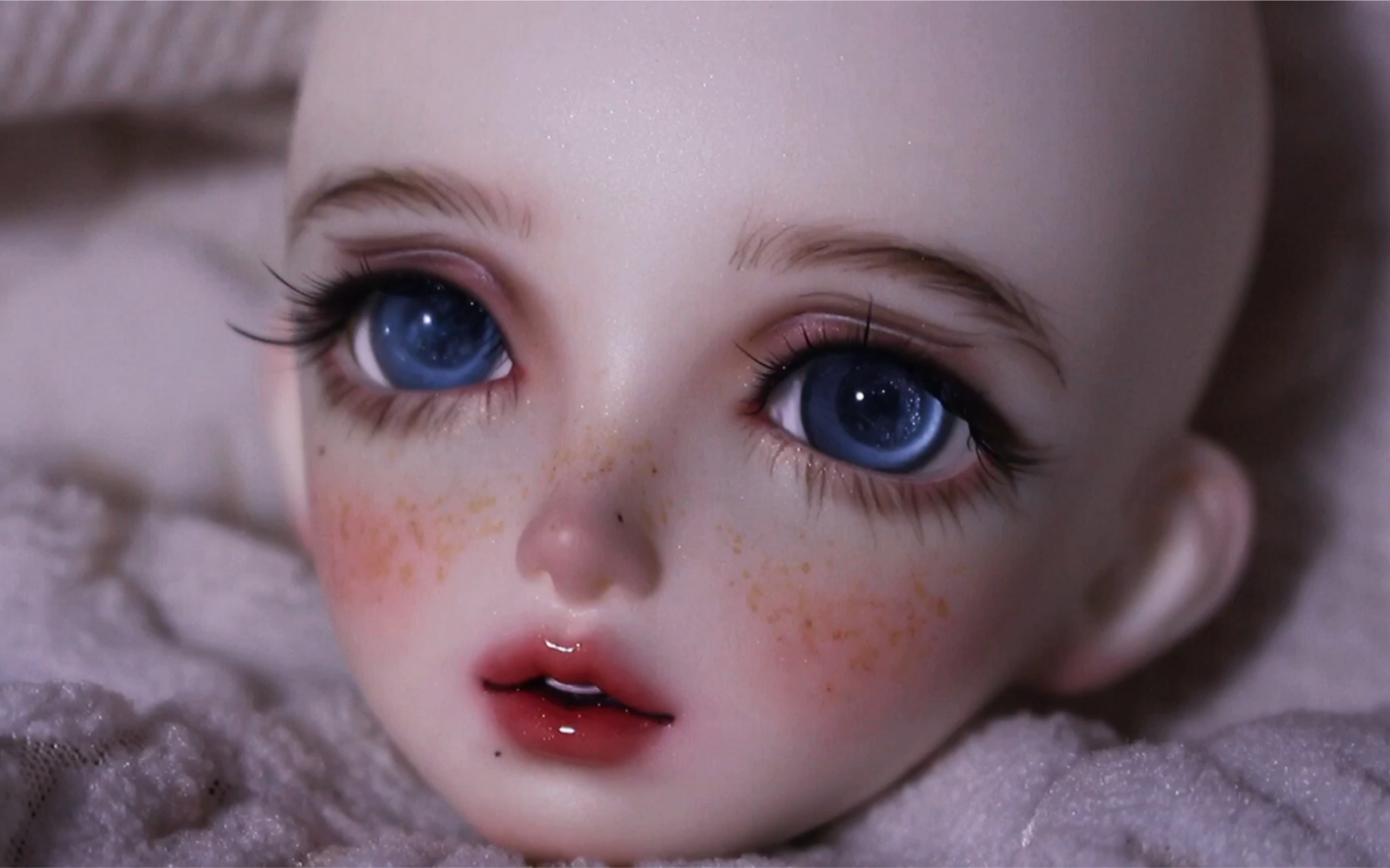 【bjd妆面展示】因天霸太太出的化妆书籍而诞生的女子,真人风肌理妆面