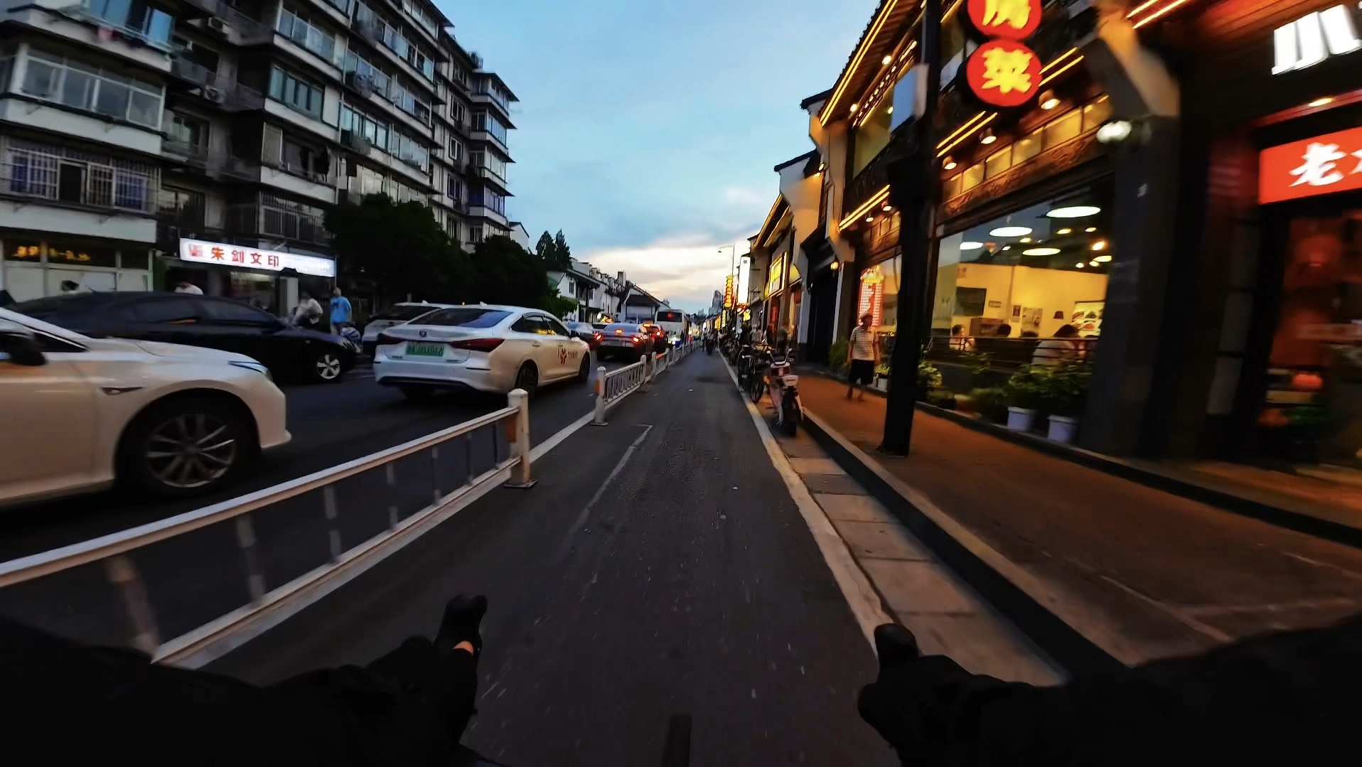 你的城市下雨了吗? #杭州骑行