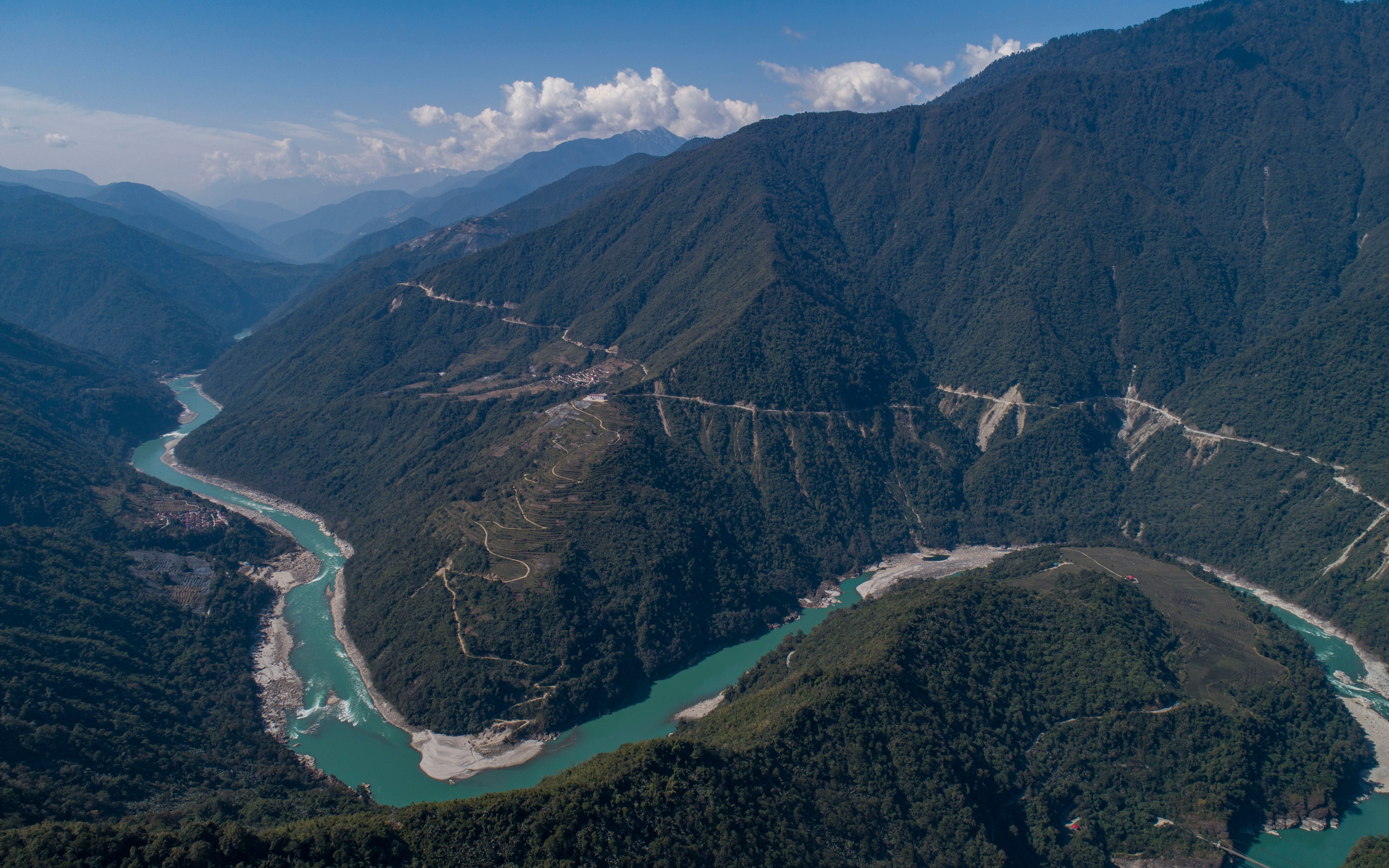 赞雅鲁藏布江大峡谷图片