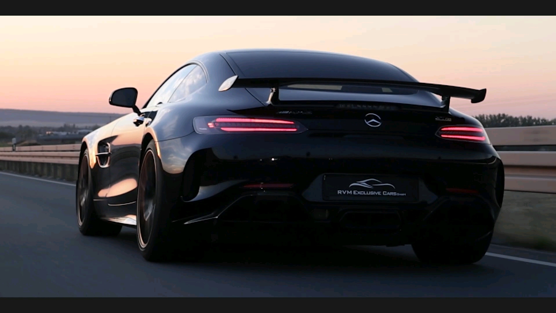 mercedes benz amg gtr