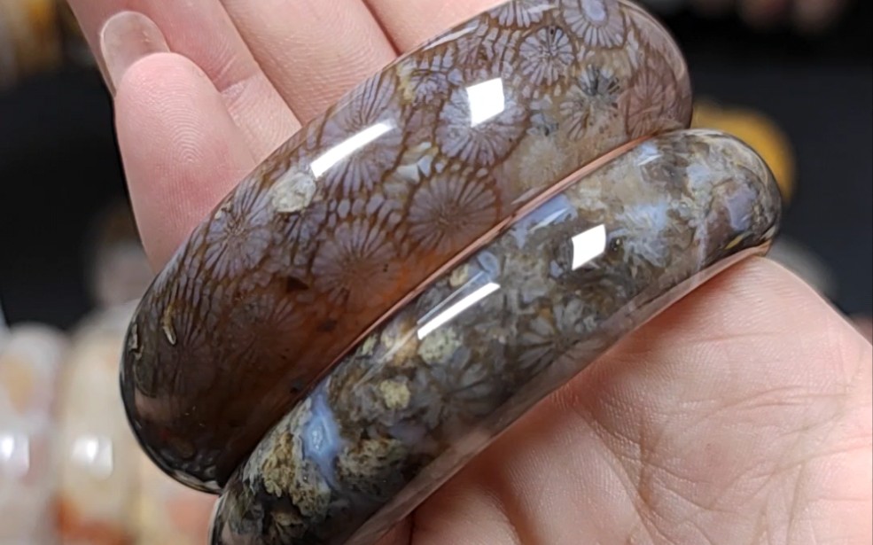 珊瑚玉的黑冰透料