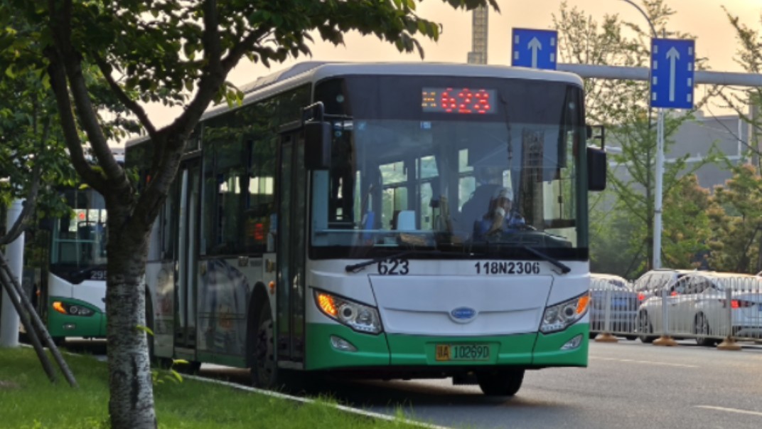 【武汉公交pov】武汉公交 623路(夜景) 前方展望