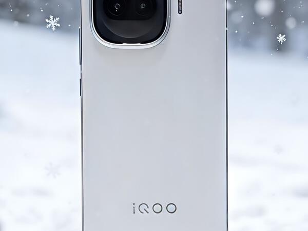 vivo iQOO Z11 Turbo 12GB+512GB 天光白骁龙8Gen5 自研电竞芯片Q2 2亿