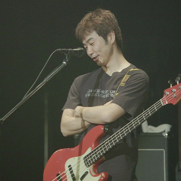 スピッツ[とげまる20102011] Amazon.co.jp: とげまる20102011 [DVD] : スピッツ, スピッツ: DVD