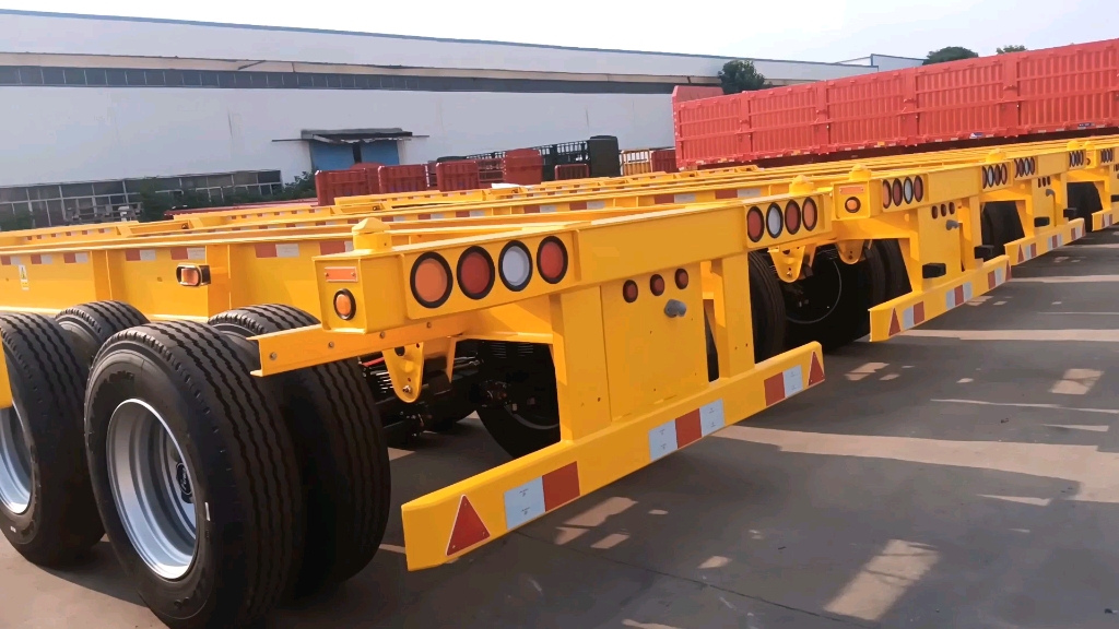 集装箱骨架式半挂车厂家价格定制大件运输半挂山东梁山戴老板半挂车依