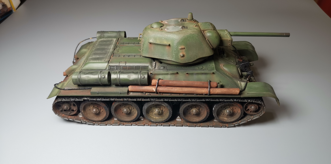田宫1:35 t34/76二战中型坦克,里程碑式的倾斜装甲.出售,有需要的老板