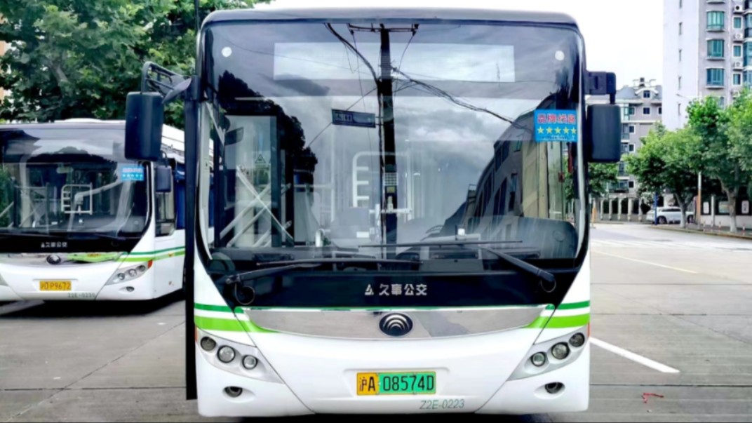 (巴士二公司)上海732路公交车终点出平阳新村(平阳新村往天钥桥路辛耕