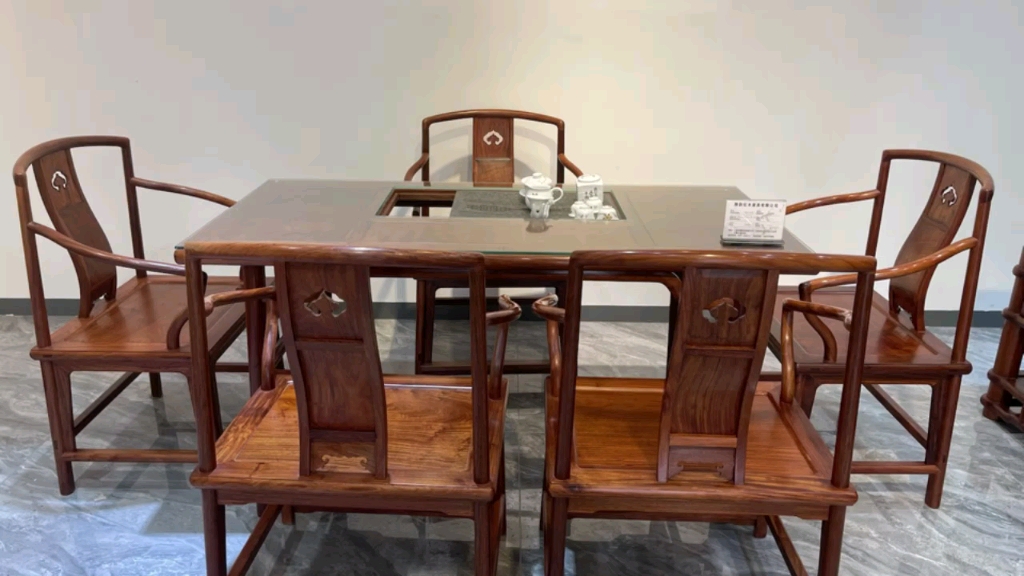 红木茶台!人生如茶,第一道苦如生命,第二道香如爱情,第三道淡如清风.