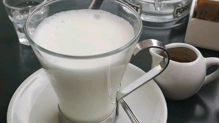 在意大利点一杯Latte macchiato哔哩哔哩bilibili