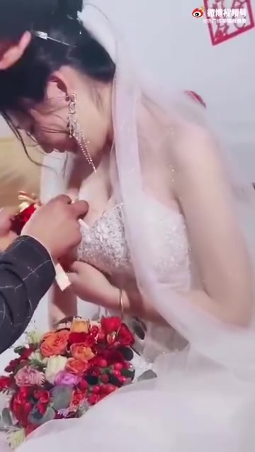 [图]这不比那些低俗婚闹好多了，祝福他们