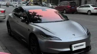 Скачать видео: 新款model3