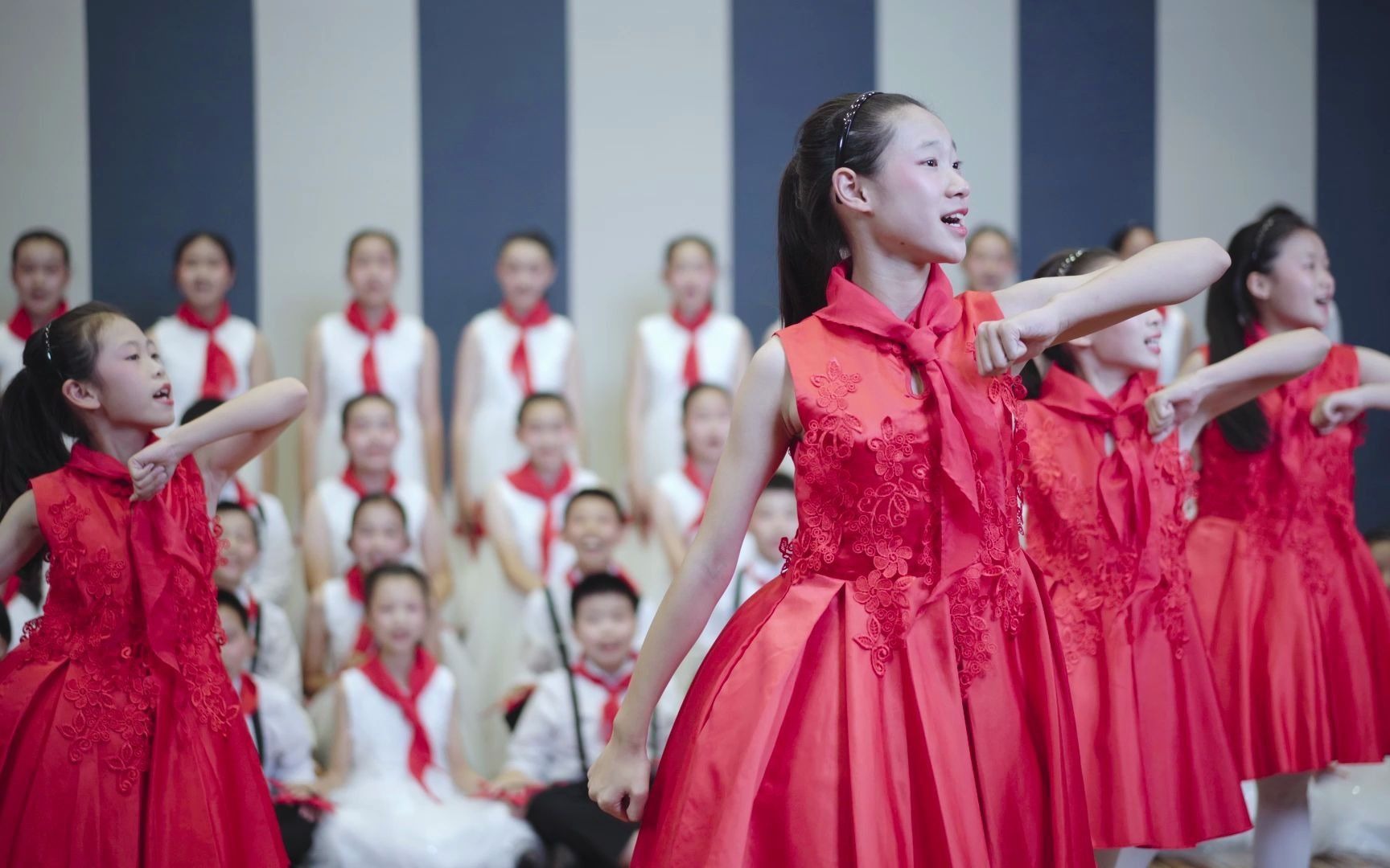 [图]北京市展览路第一小学《红星歌》