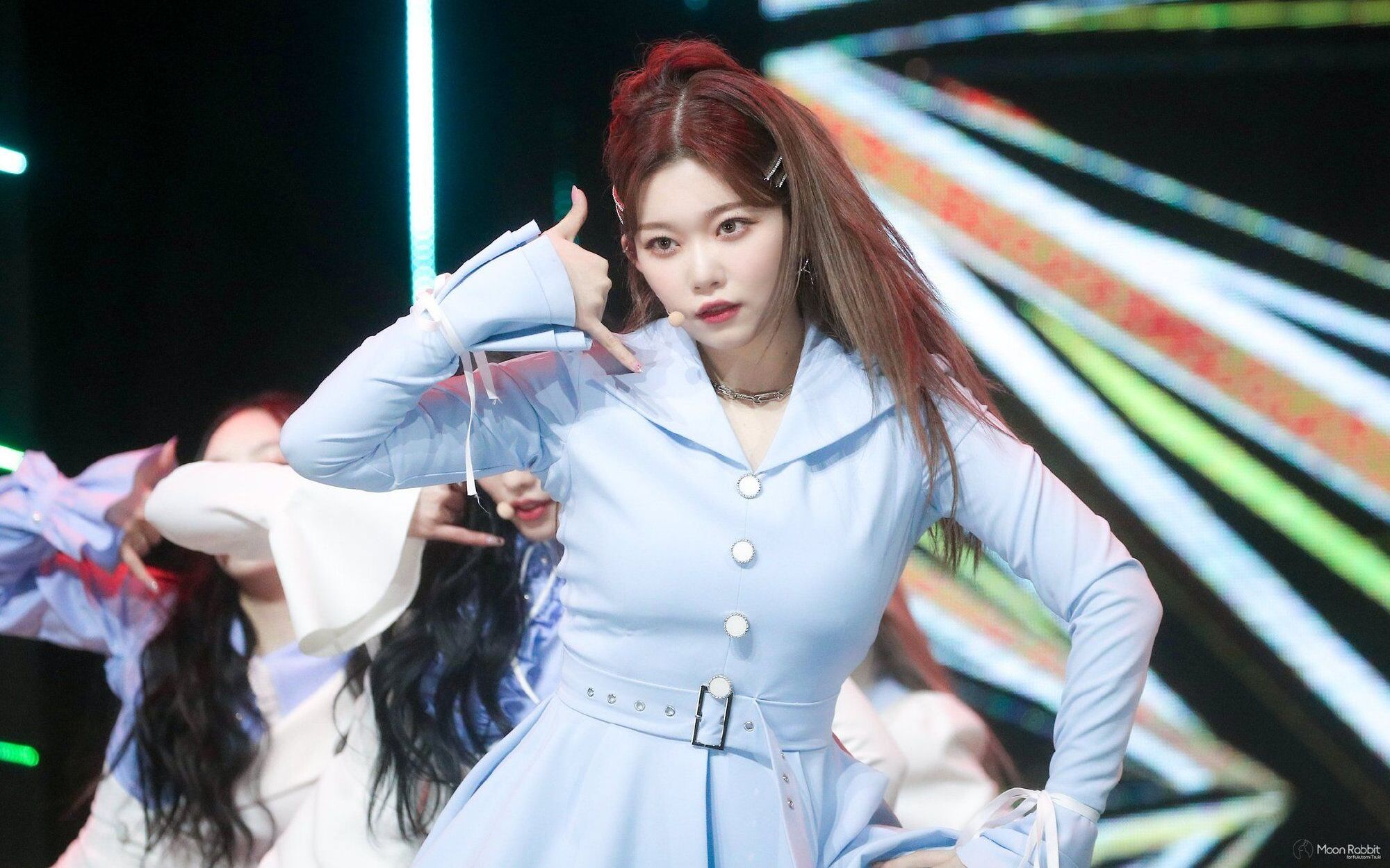 脱离怪诞风就不会跳了?福富月 | ringring直拍丝滑换装