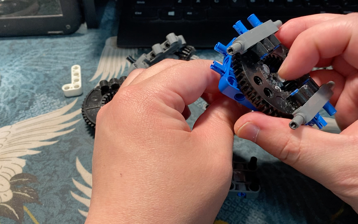 行星齿轮减速器拆解(乐高齿轮机械)