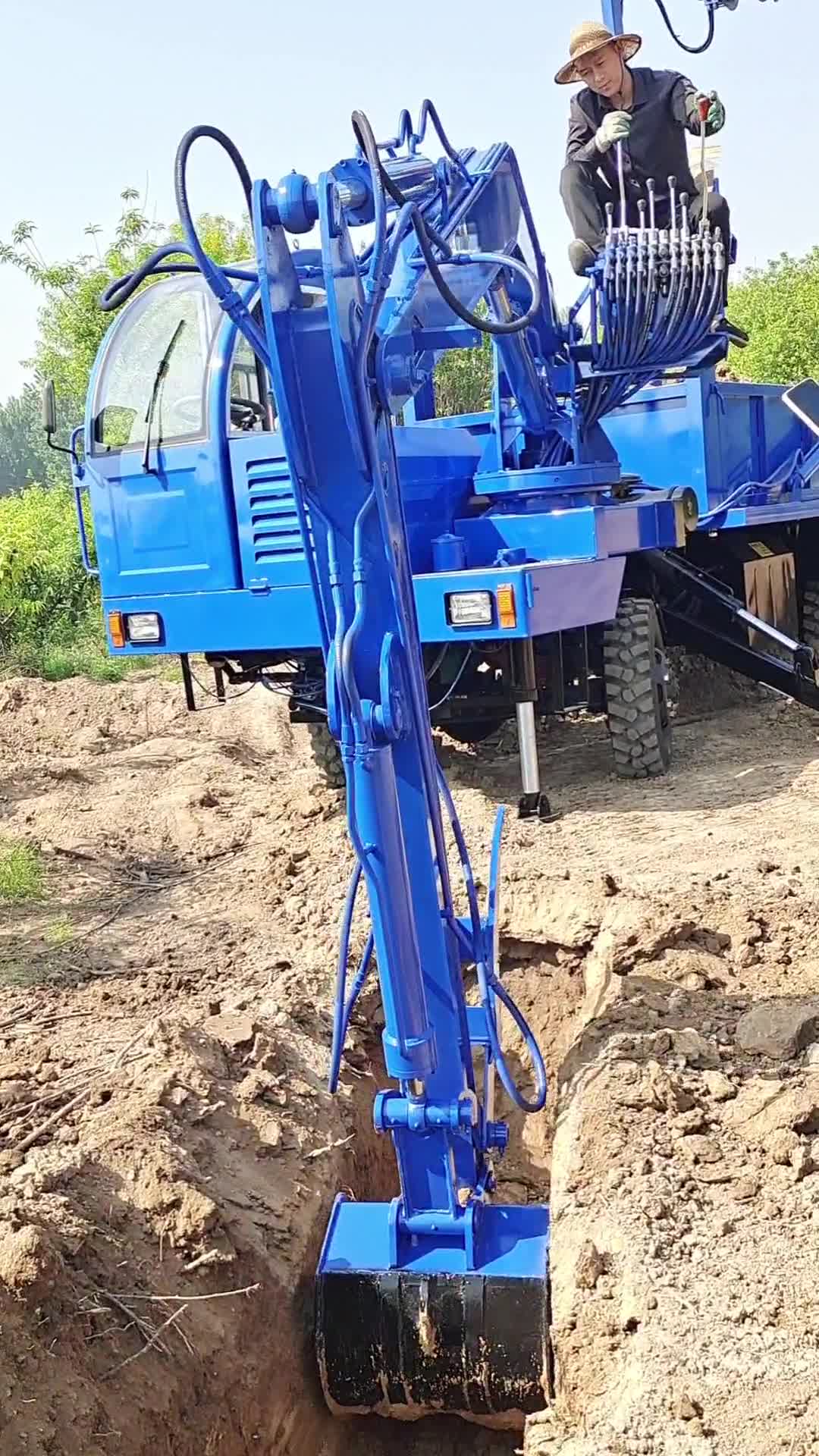 四不像随出挖#龙门吊下葬车#四驱农用车