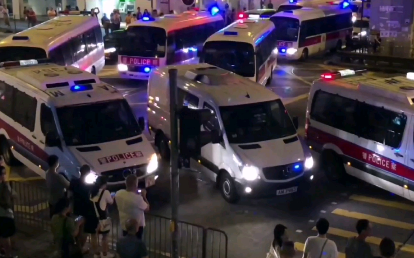 hongkongpoliceforce大批警車出警