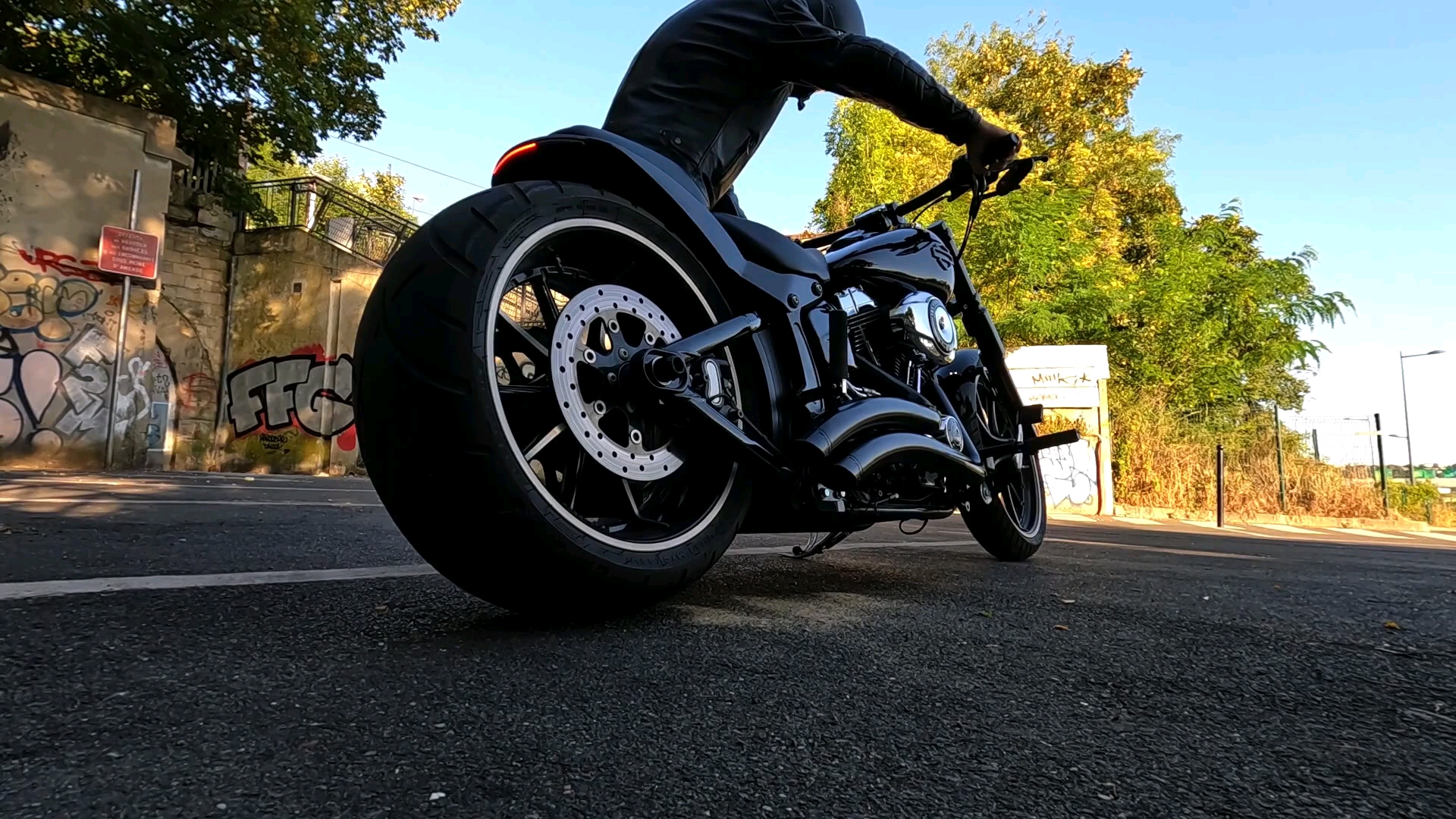 【哈雷突破者声浪】harley davidson breakout exhaust sound