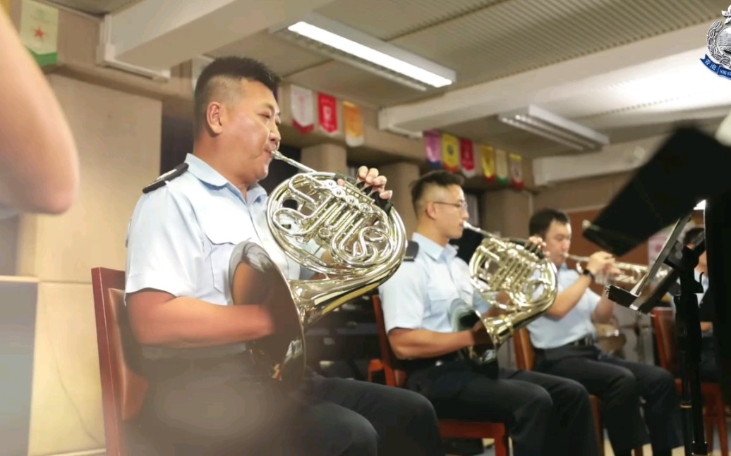 [图]［香港警察］捍卫香港 • 警察乐队演奏版