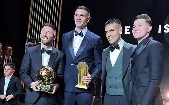 梅西,劳塔罗,大马丁,小蜘蛛金球奖现场合照!