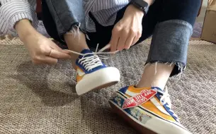 Download Video: 【vans开箱】2020冲浪配色｜穿vans还要自己系鞋带？？？？？？？？