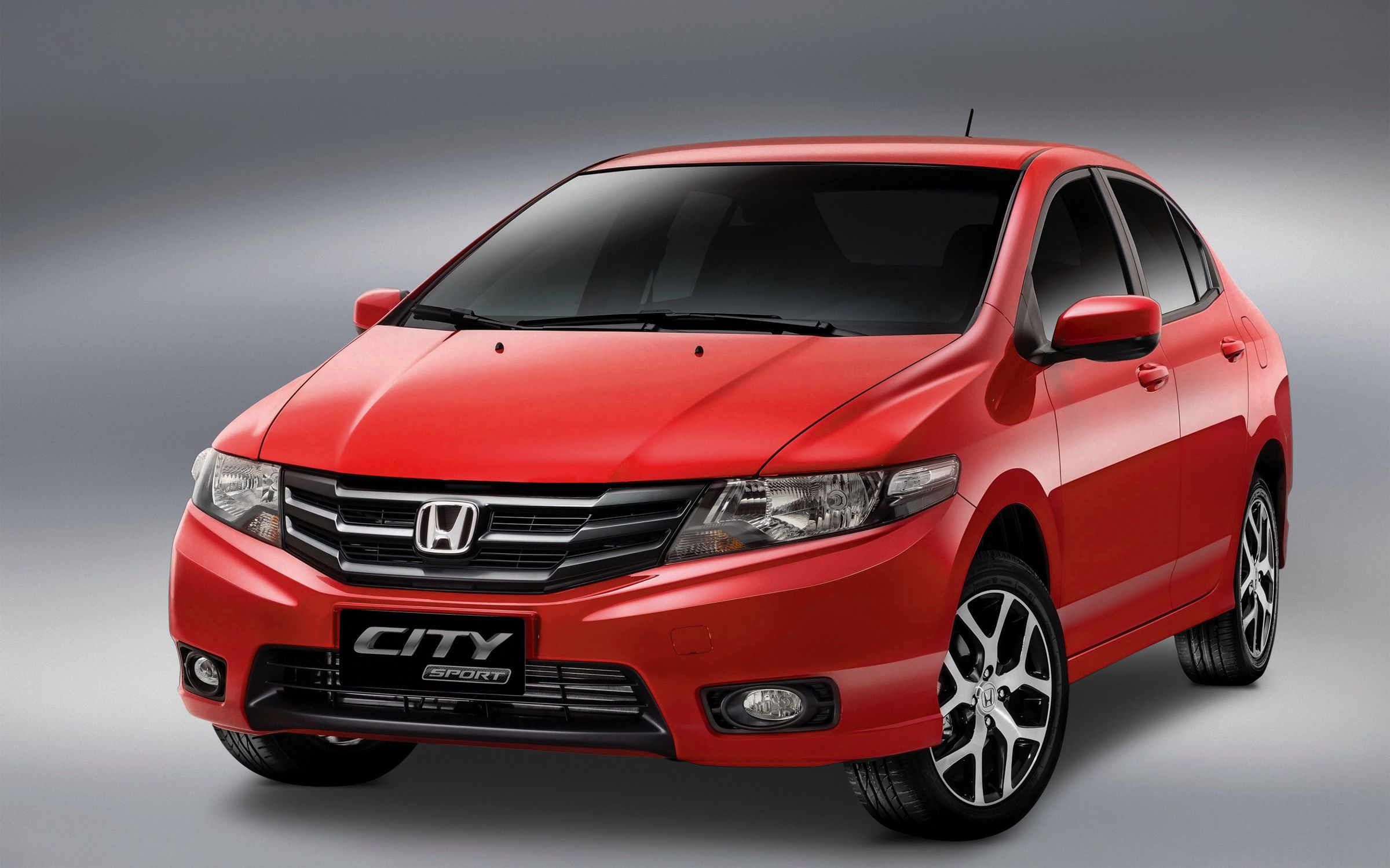 本田2014款锋范运动版,2013年电视广告(巴西地区)