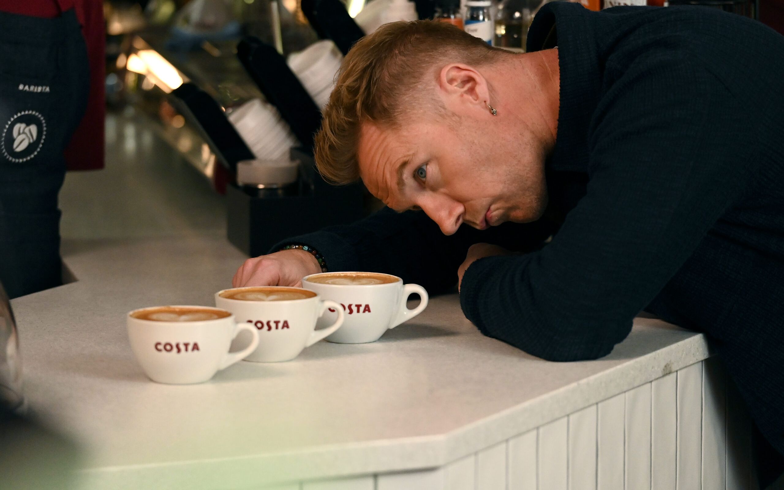 [图]Ronan Keating 代言Costa Coffee 咖啡广告 2022  担任爱的总监