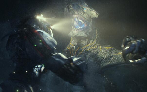 环太平洋危险流浪者对四级怪兽刀锋头