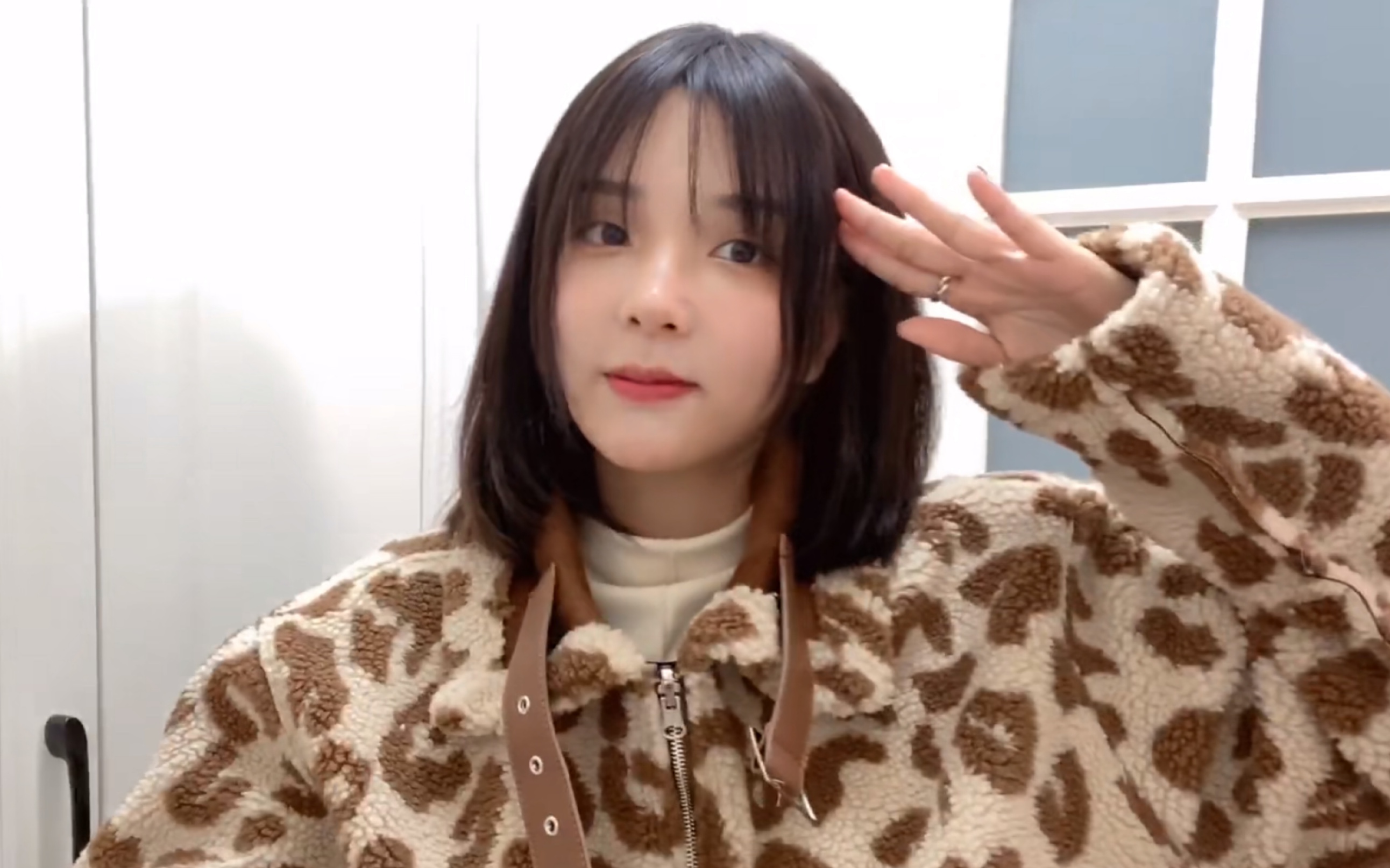 小米粥ovo:如何评价拆城的蜡个女人?