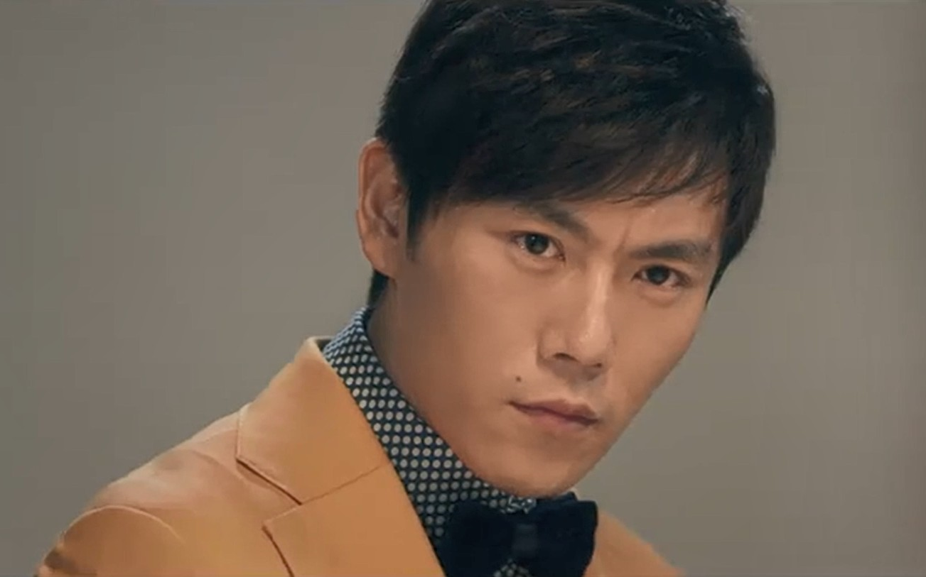 秦昊佟丽娅lux广告微电影一触燃情第一次亲密接触