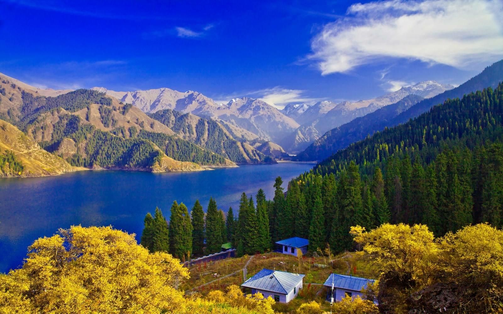 走进"新疆三峡"