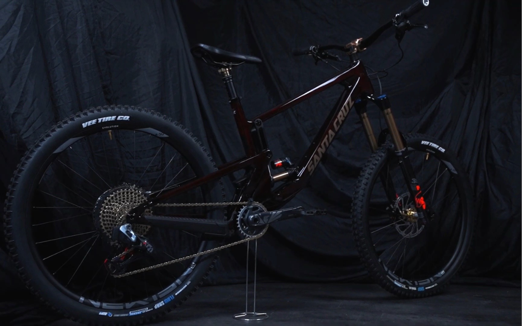 AM BIKESantaCruz Nomad CC V5山地车组装视频(2021.7.12)哔哩哔哩bilibili