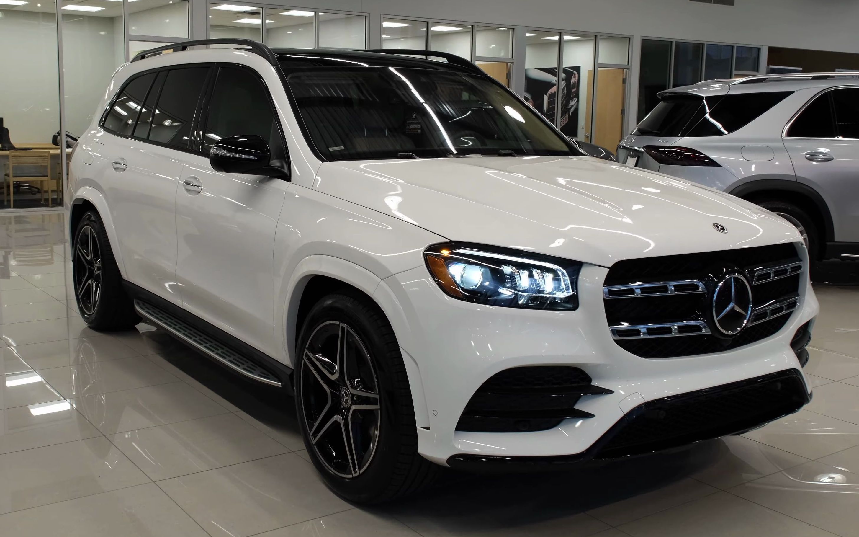 奔驰x167gls级gls4502022款amg套件外观内饰细节展示